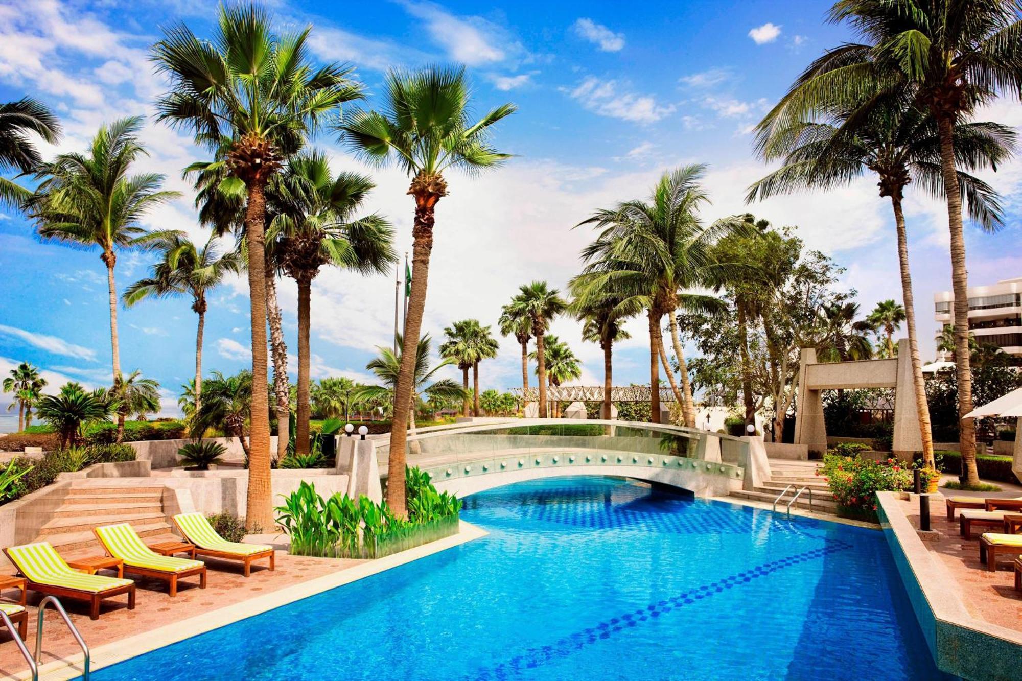 Sheraton Jeddah Hotel - Saudi Brothers Commercial Company Branch Exterior foto The pool at the Atlantis Paradise Island